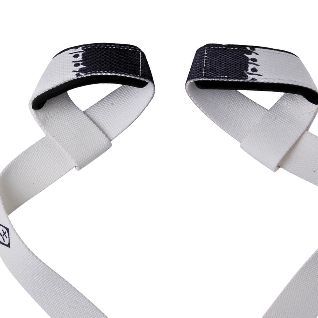 Closed up view of kenpachi lifting straps | Anime lifting straps made from polycotton for powerlifting and weightlifting and strength sports such as deadlifts in the gym.