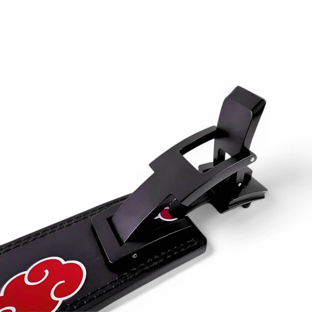 Close up of adjustable lever for akatsuki weightlifting belt