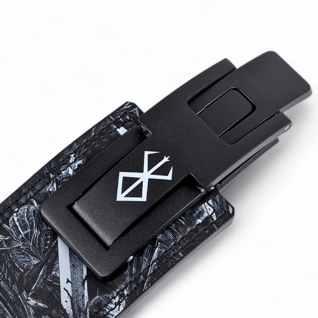 Close up view of Berserk Lifting Belt lever buckle showcase | Anime lifting belt with Berserk design. Suitable for weightlifting and powerlifting