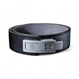 Display of black lifting belt | Weightlifting belt, suitable for powerlifting and strength training